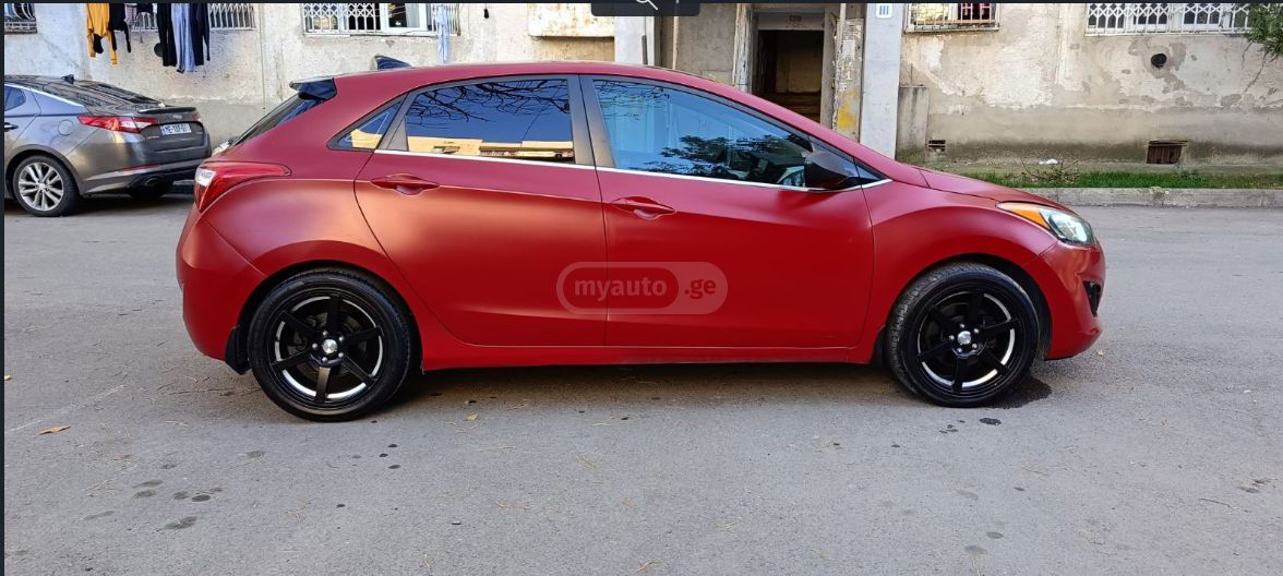 Hyundai Elantra GT 2012 — photo 2