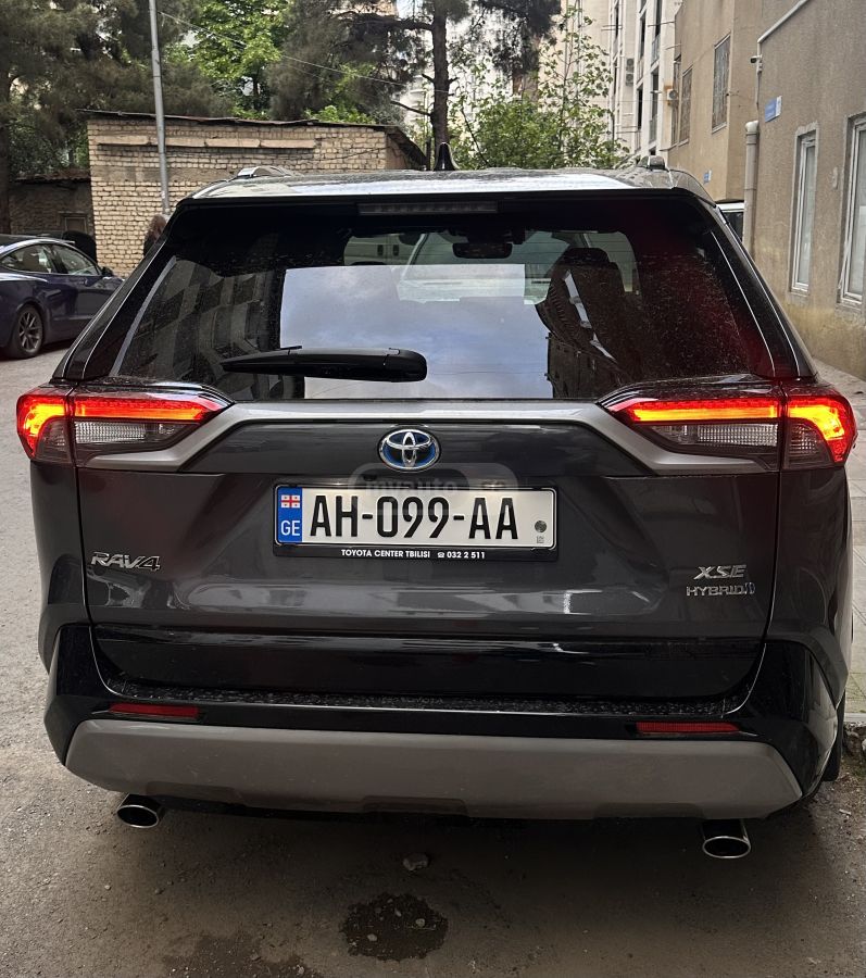 Toyota RAV4 2022 — photo 2