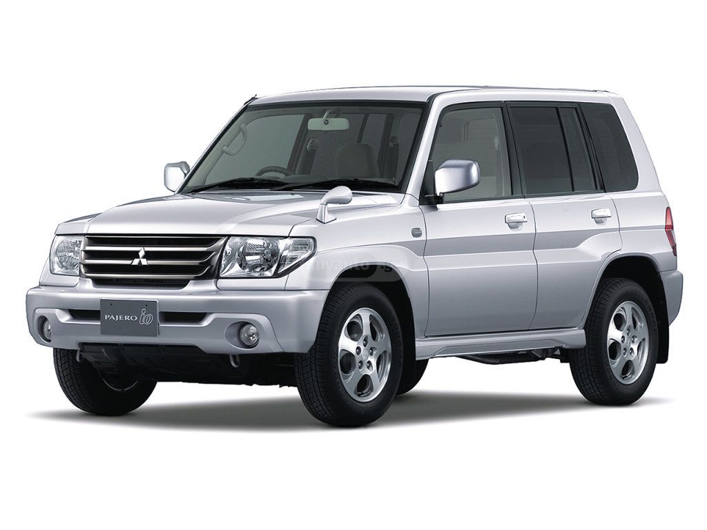 Mitsubishi Pajero IO
