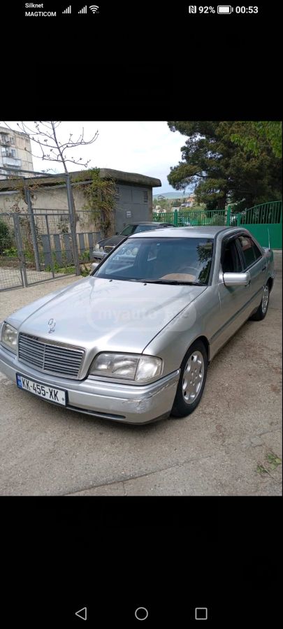 Mercedes-Benz C 180