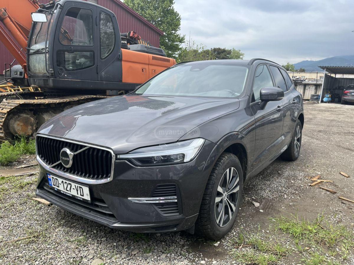 Volvo XC60 2022 — photo 2