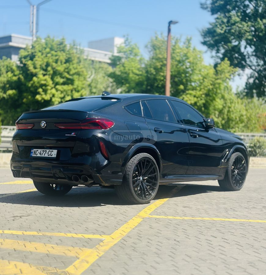 BMW X6 M 2023 — photo 2