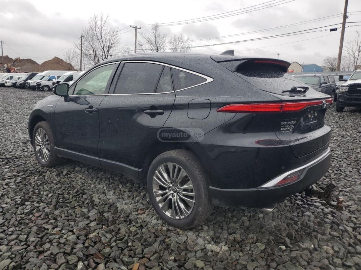 Toyota Venza 2021 — photo 2