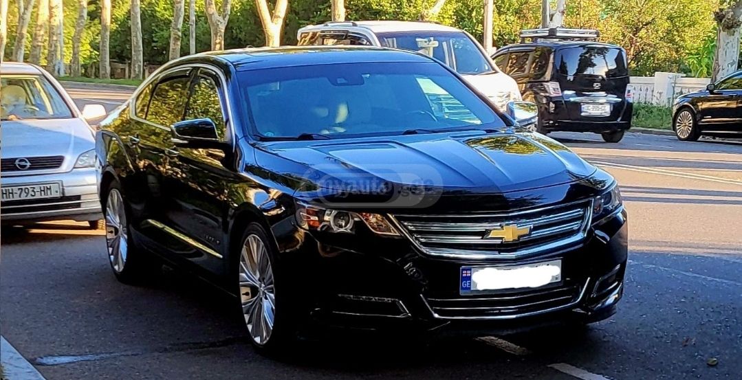 Chevrolet Impala 2017 — photo 2