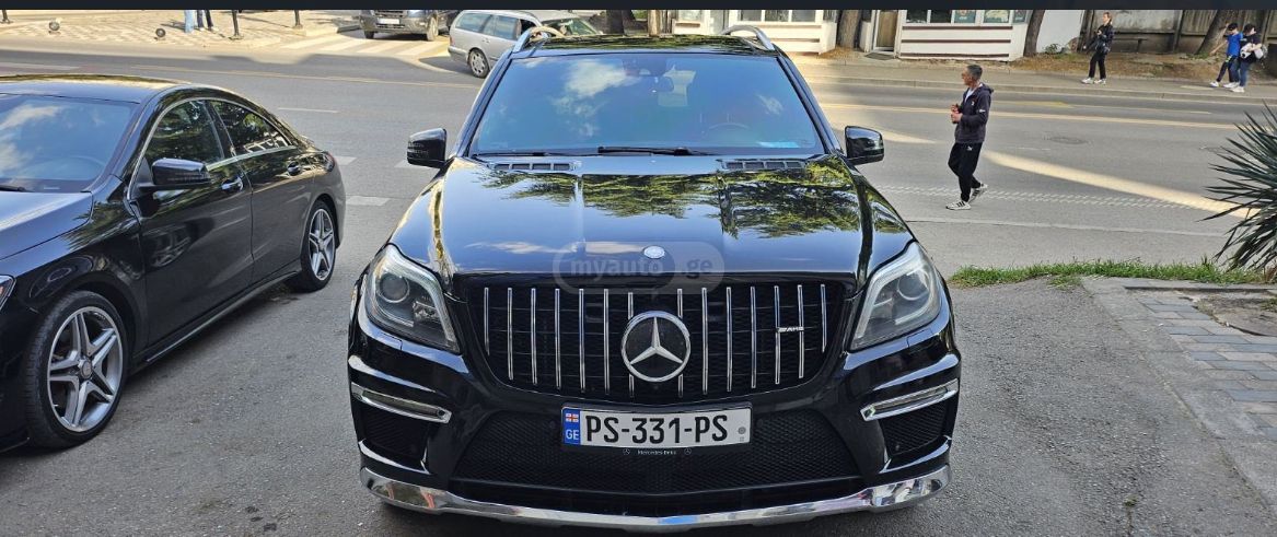 Mercedes-Benz GL 550