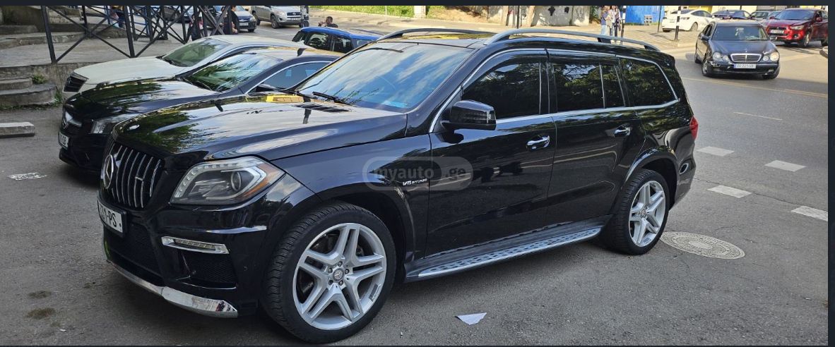 Mercedes-Benz GL 550 2015 — photo 2