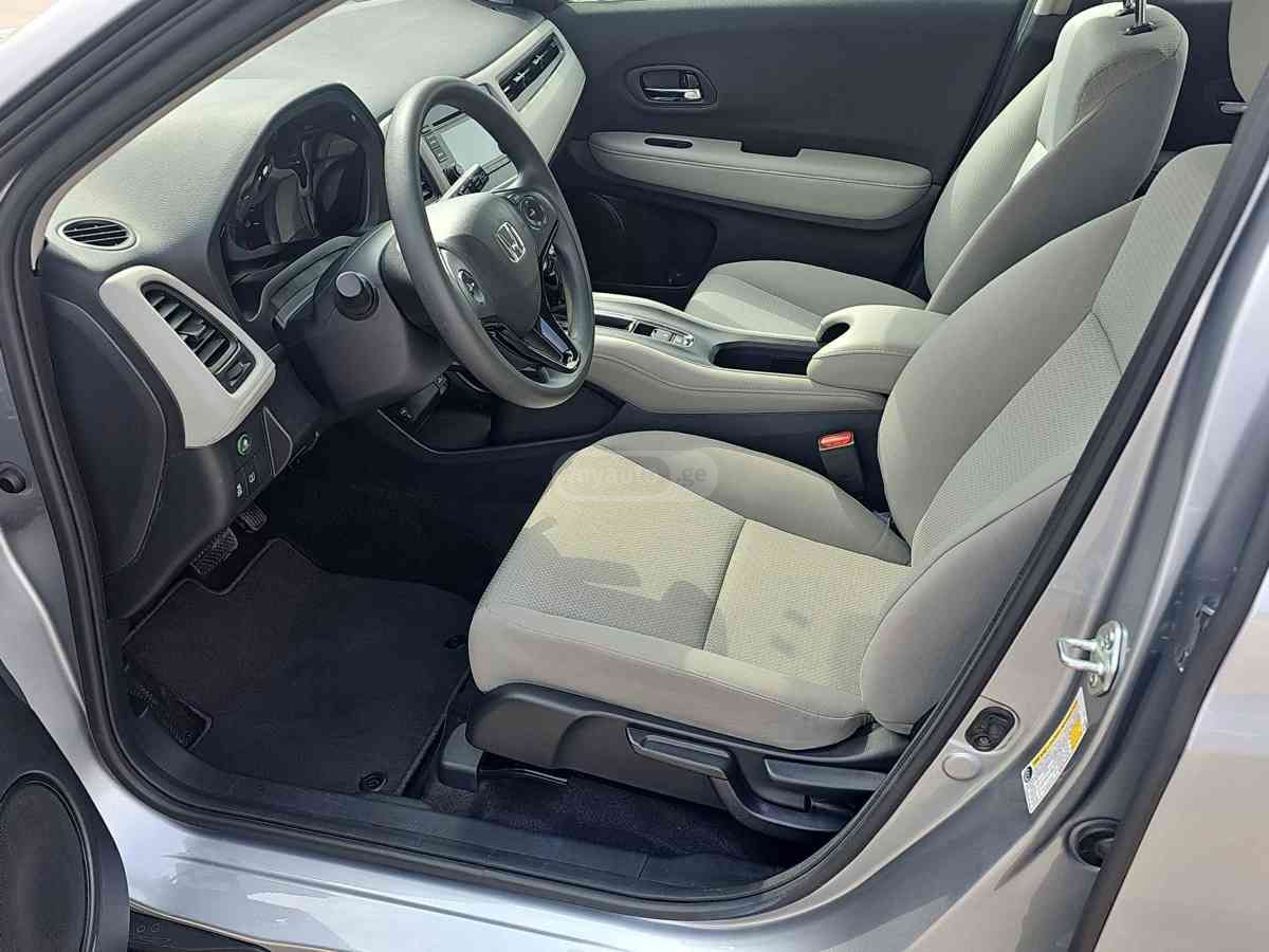 Honda HR-V 2022 — photo 2