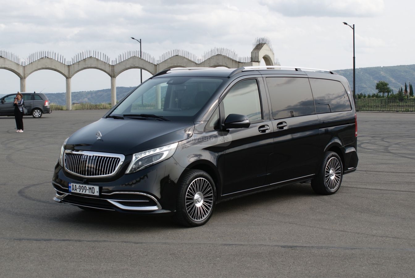 Mercedes-Benz V 250