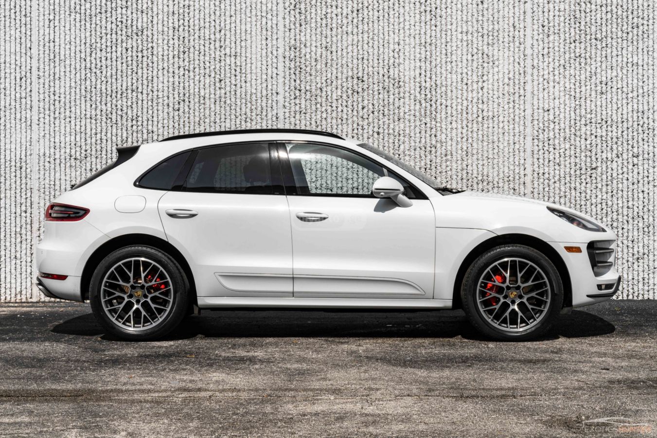 Porsche Macan 2017 — photo 2