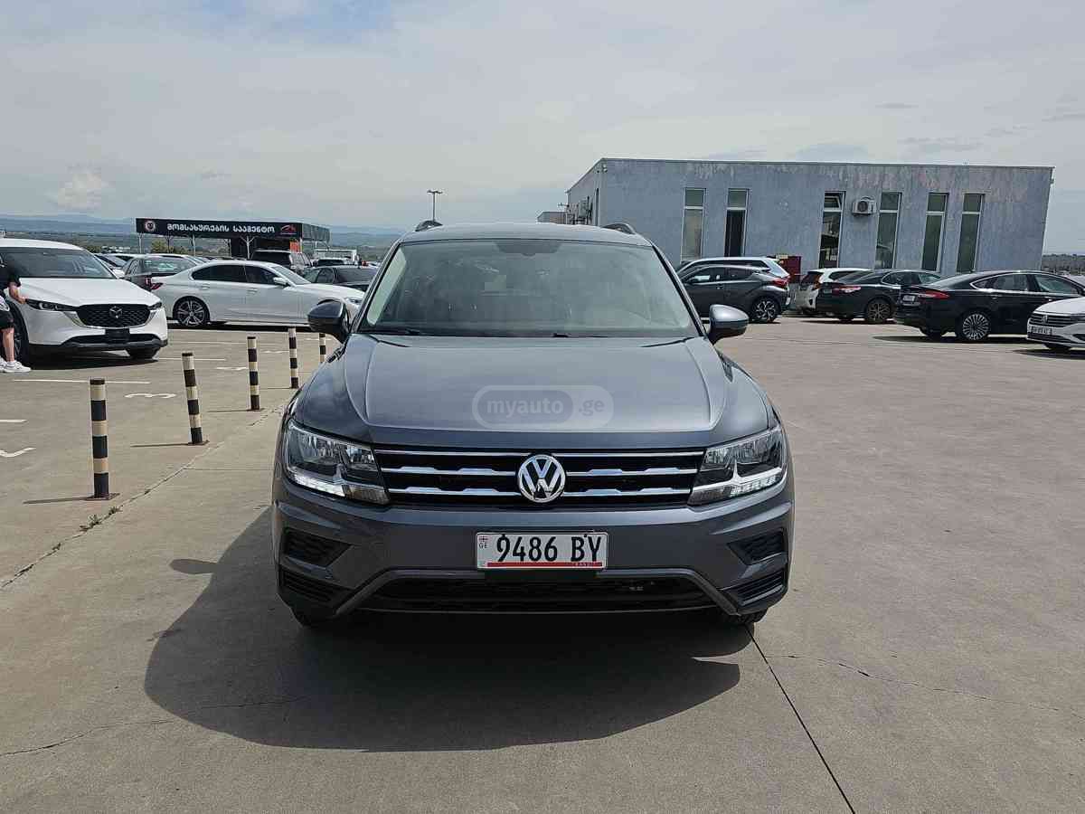 Volkswagen Tiguan 2021 — photo 2