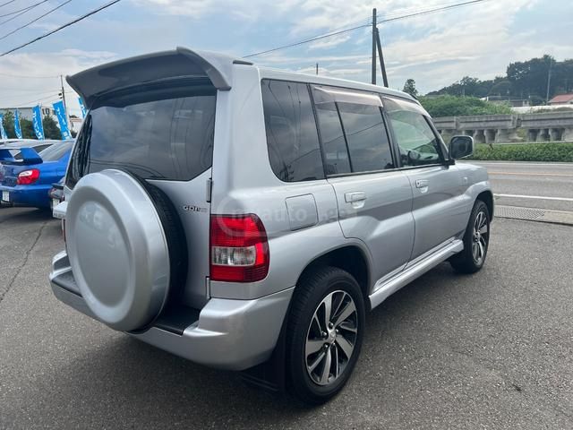 Mitsubishi Pajero IO 2006 — photo 2