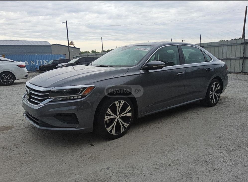 Volkswagen Passat 2021 — photo 2