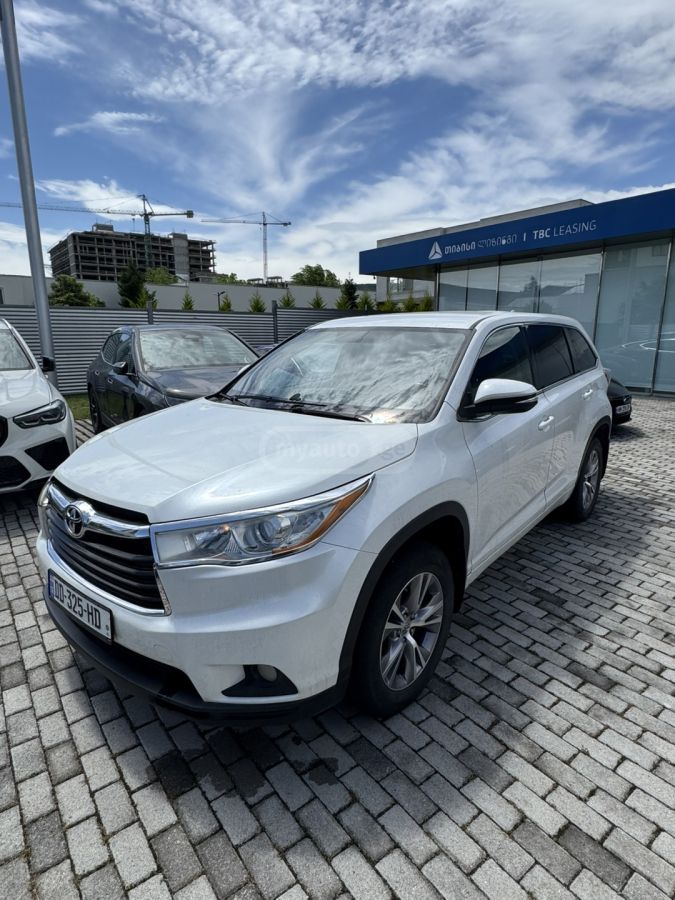 Toyota Highlander 2015 — photo 2
