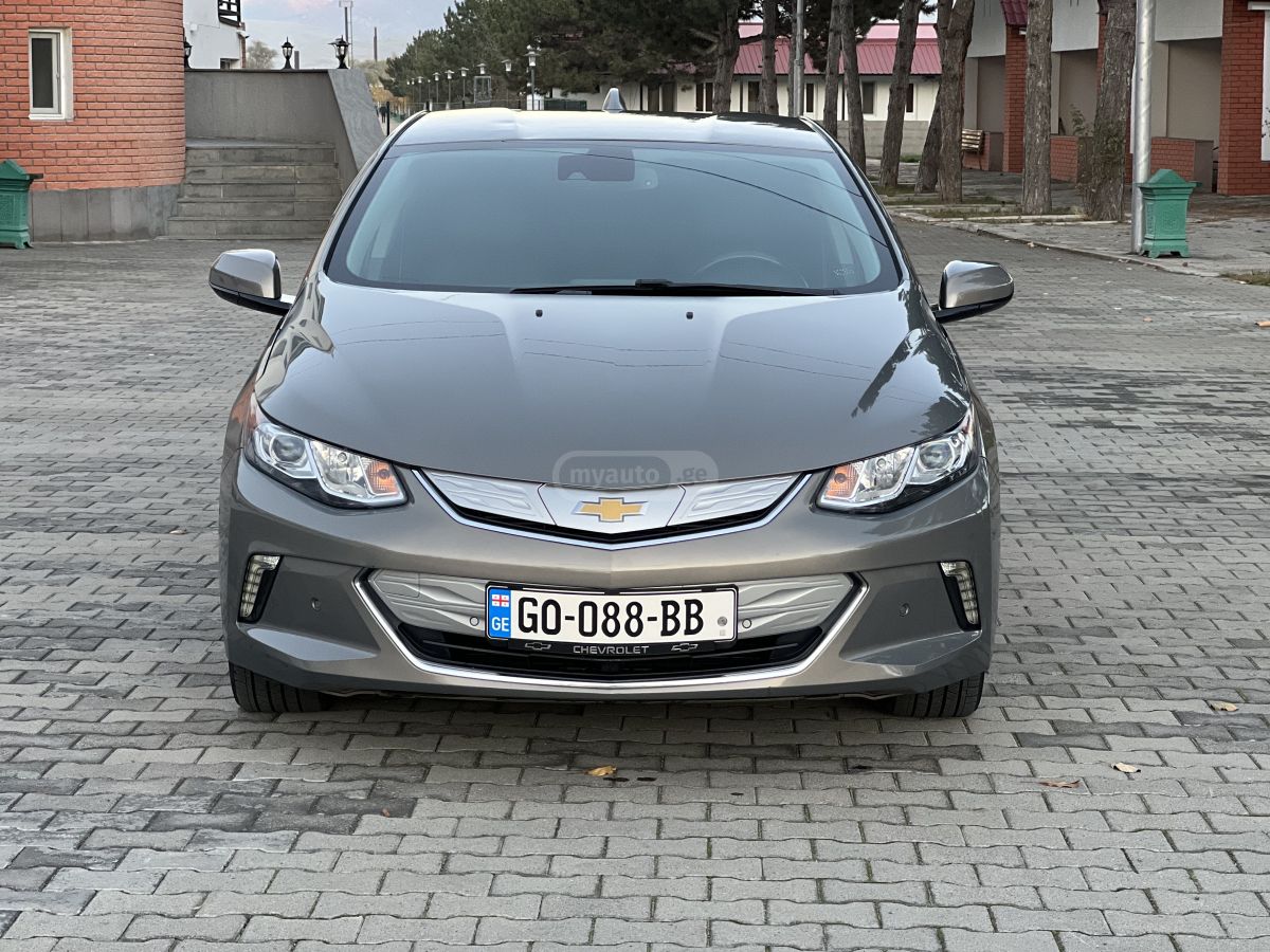 Chevrolet Volt 2017 — photo 2