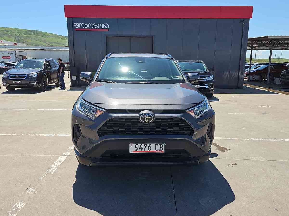 Toyota RAV 4 2020 — photo 2