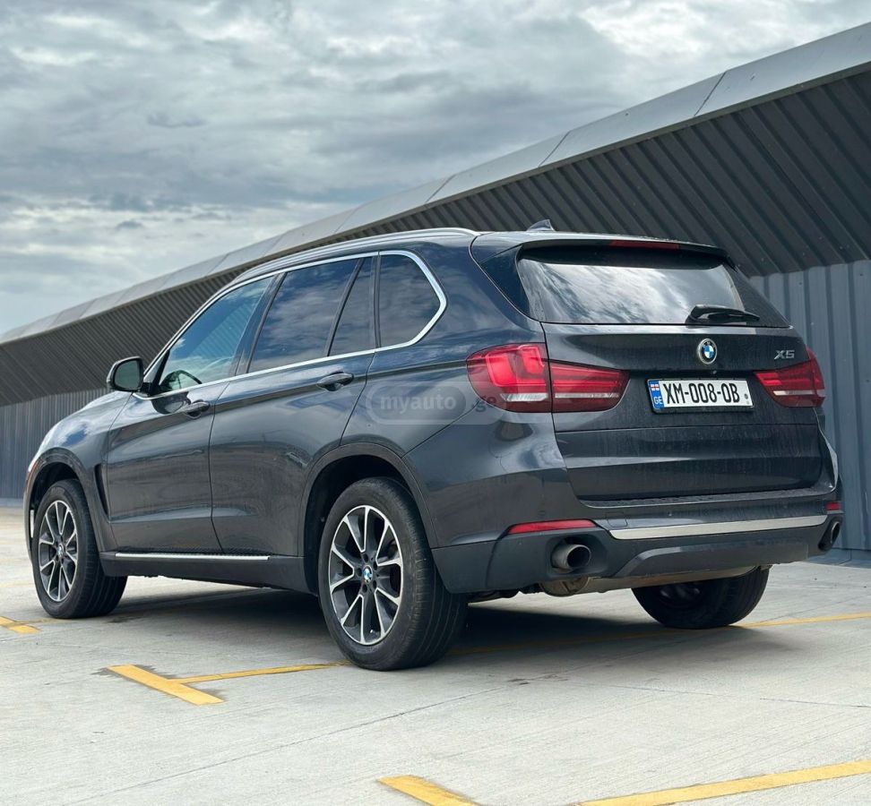 BMW X5 M 2017 — photo 2