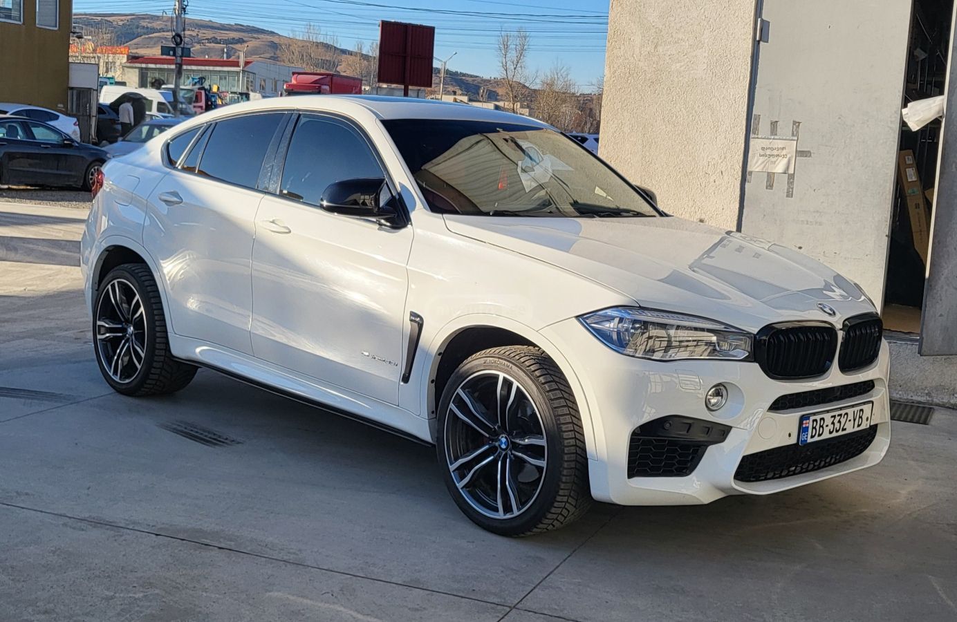 BMW X6 2015 — photo 2