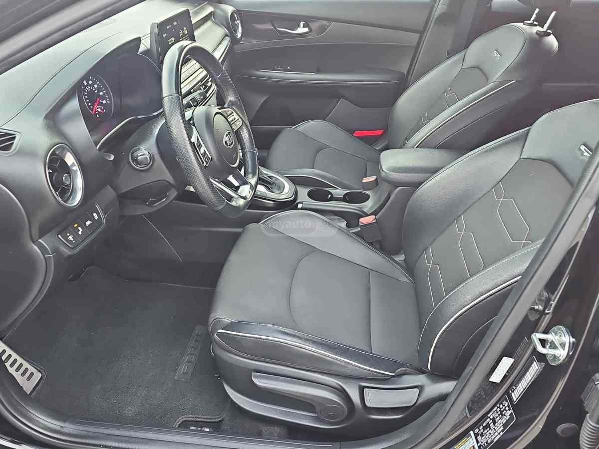Kia Forte 2021 — photo 2