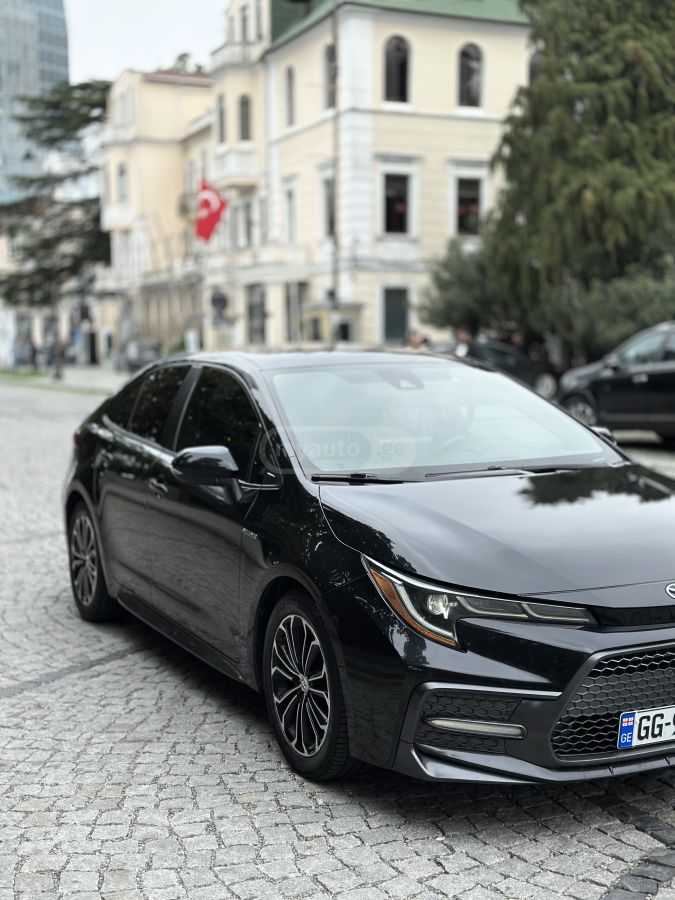 Toyota Corolla 2022 — photo 2