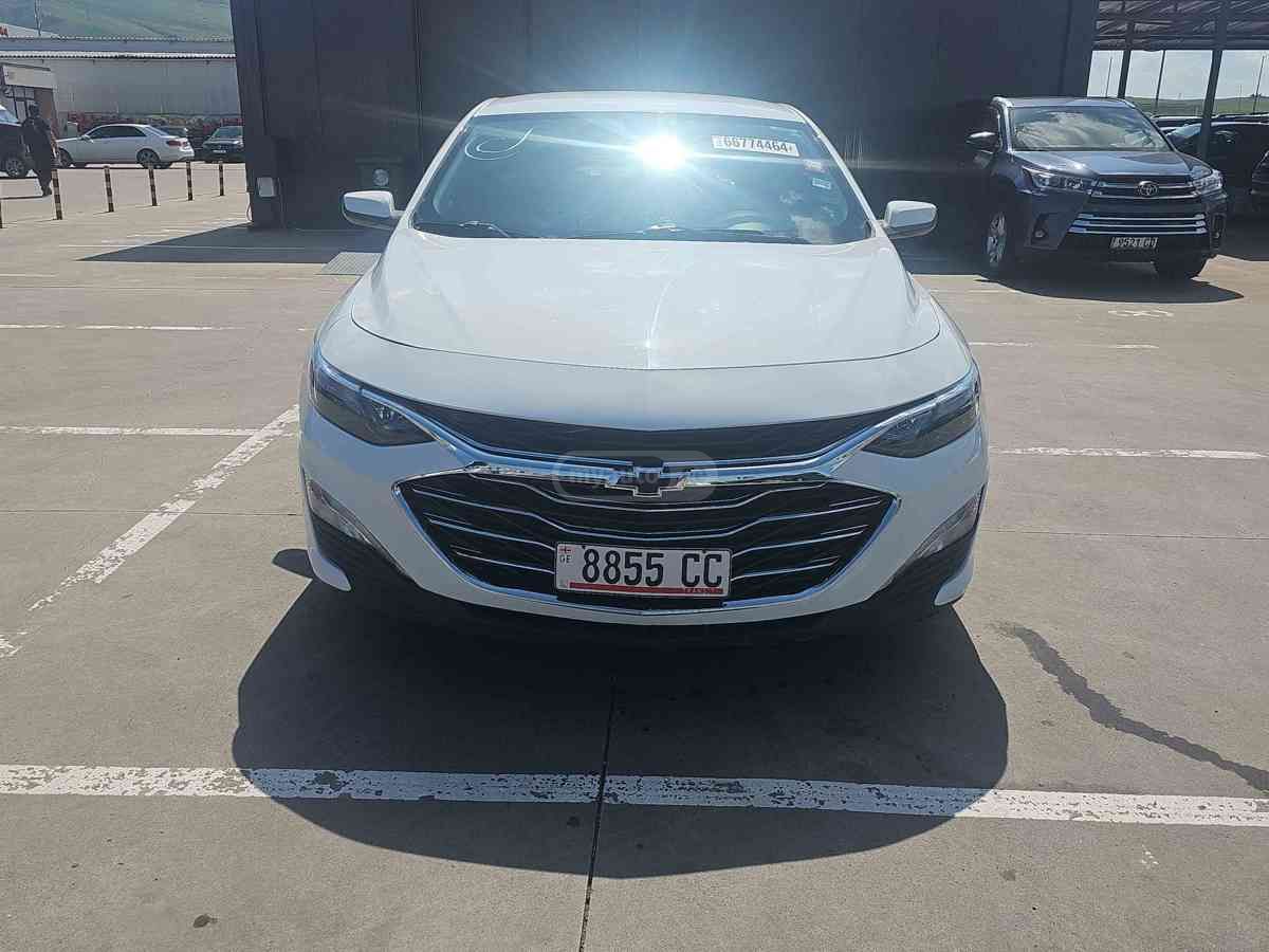 Chevrolet Malibu 2020 — photo 2