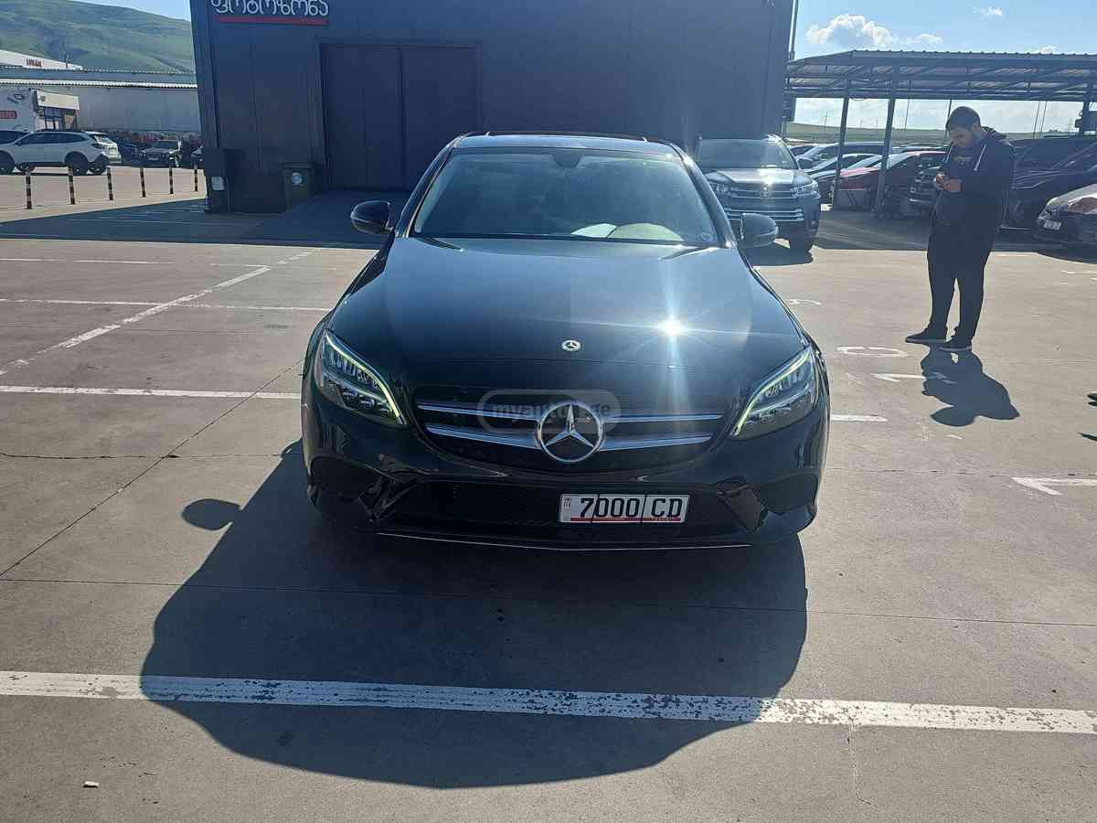 Mercedes-Benz C 300 2021 — photo 2