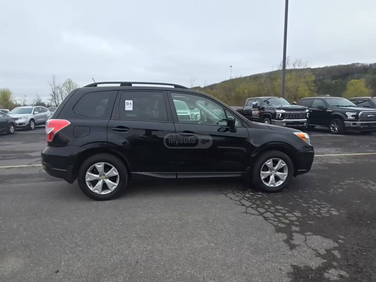 Subaru Forester 2015 — photo 2