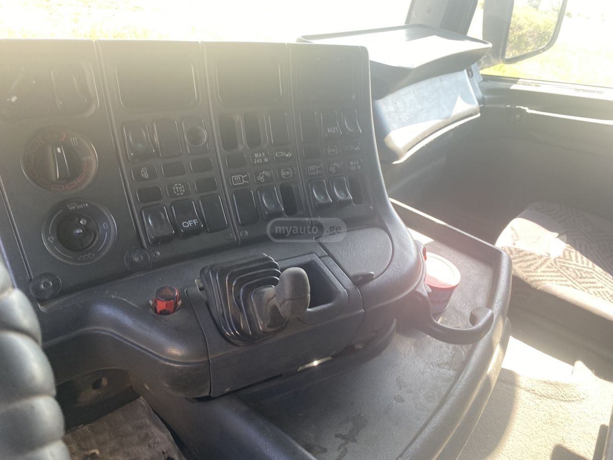 Scania 114L 2001 — photo 2