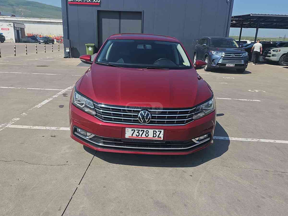 Volkswagen Passat 2018 — photo 2