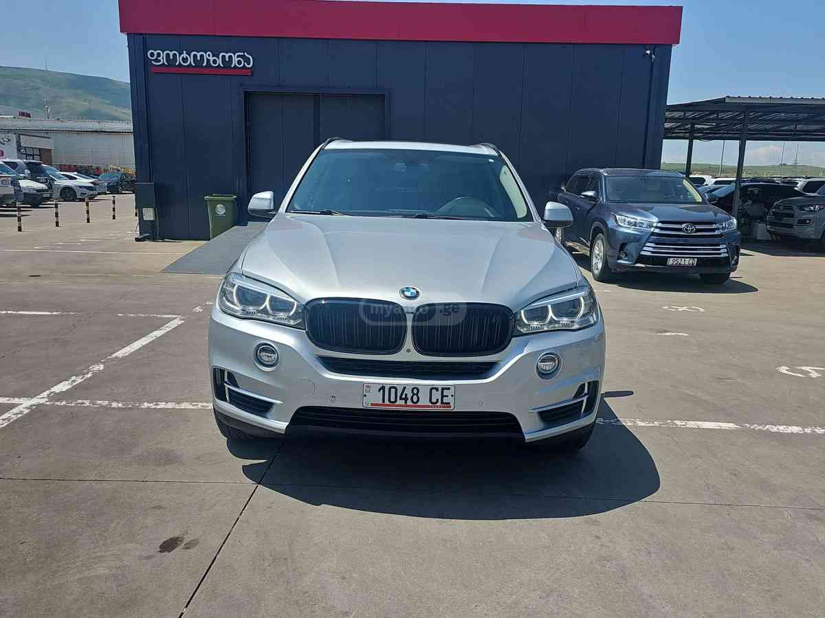 BMW X5 2015 — photo 2