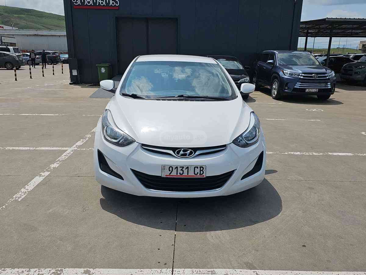 Hyundai Elantra 2015 — photo 2