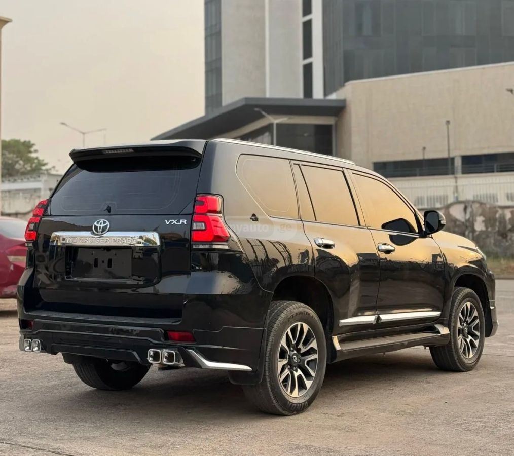 Toyota Land Cruiser Prado 2020 — photo 2