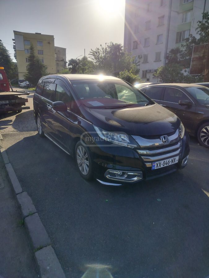 Honda Odyssey 2016 — photo 2