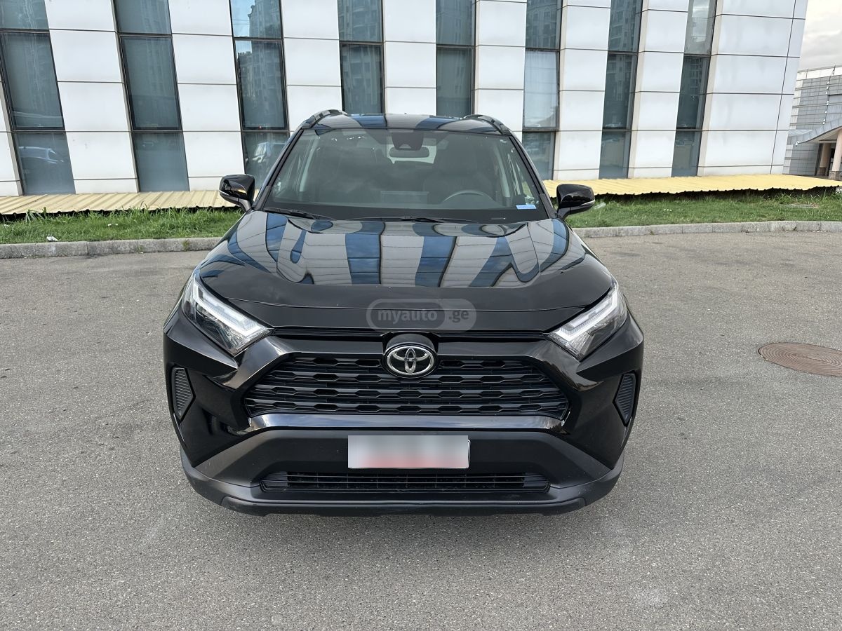 Toyota RAV4 2024 — photo 2