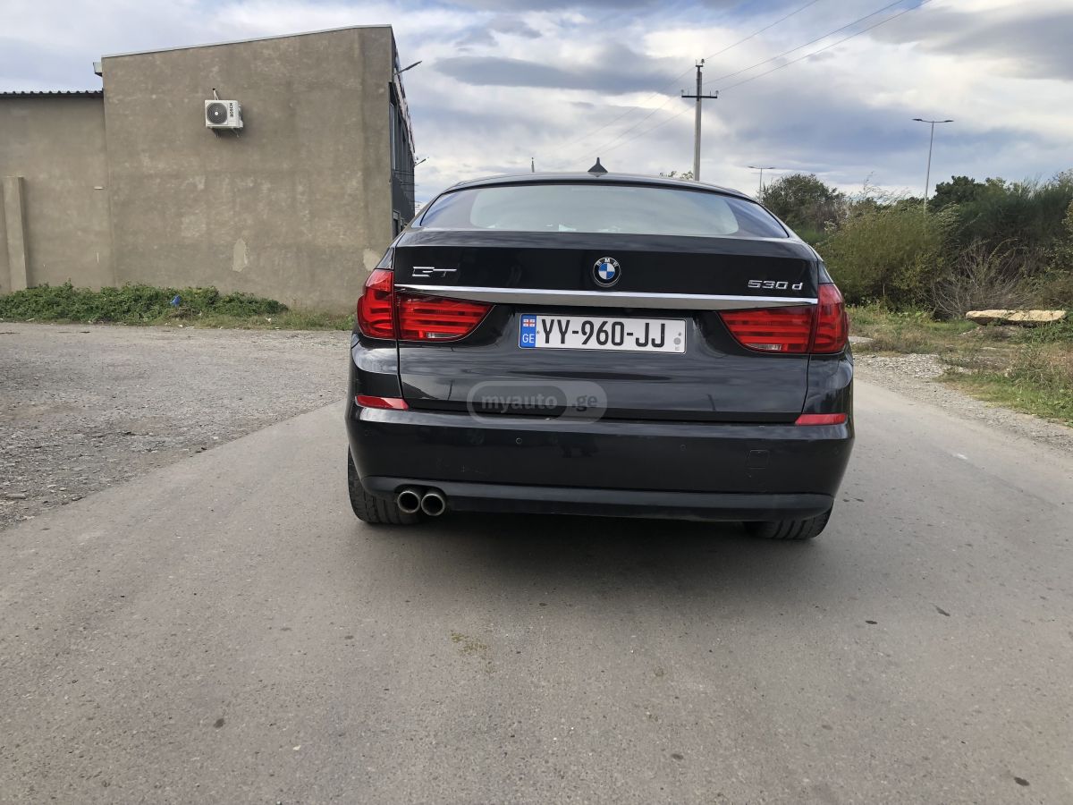 BMW 530d GT 2012 — photo 2