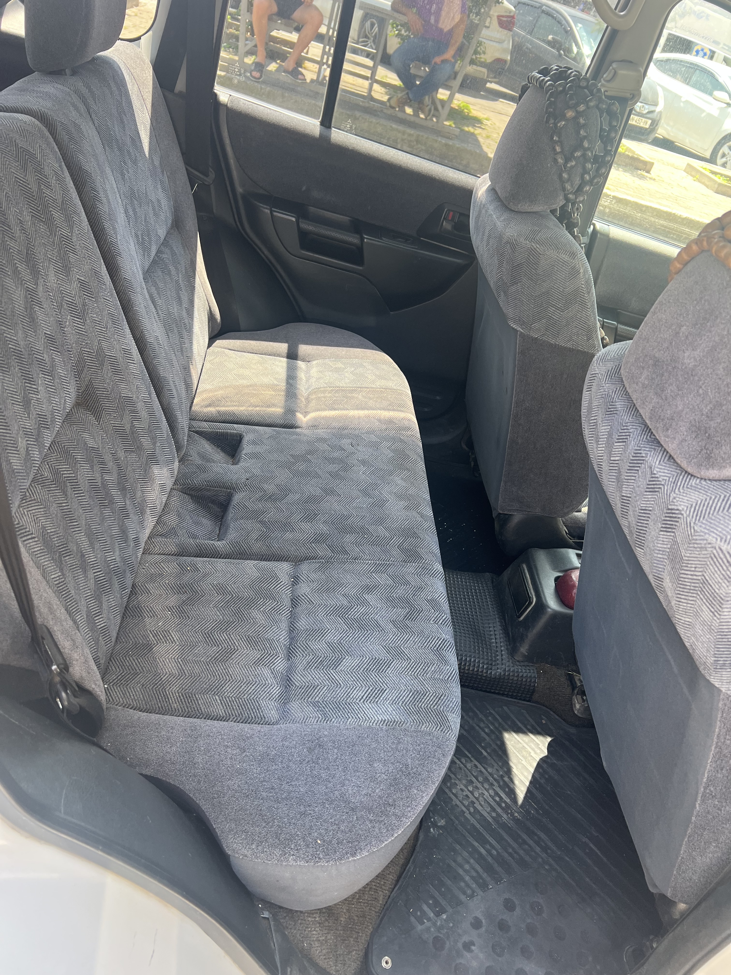 Mitsubishi Pajero IO 2001 — photo 2