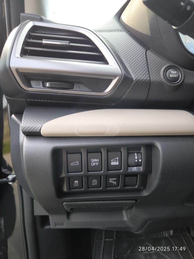 Subaru Forester 2024 — photo 2