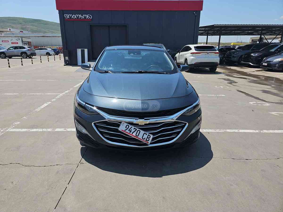 Chevrolet Malibu 2020 — photo 2