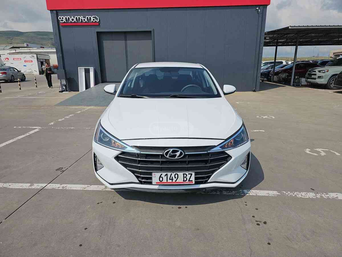 Hyundai Elantra 2020 — photo 2