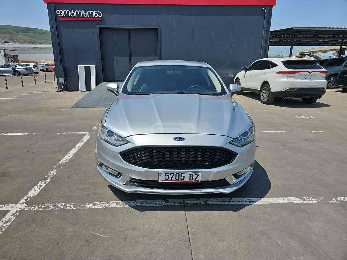Ford Fusion 2018 — photo 2
