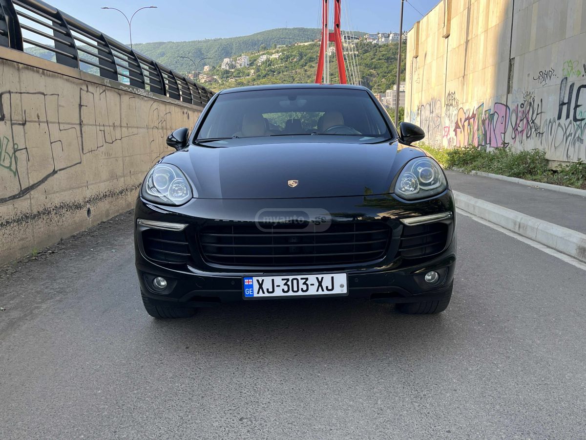 Porsche Cayenne 2015 — photo 2
