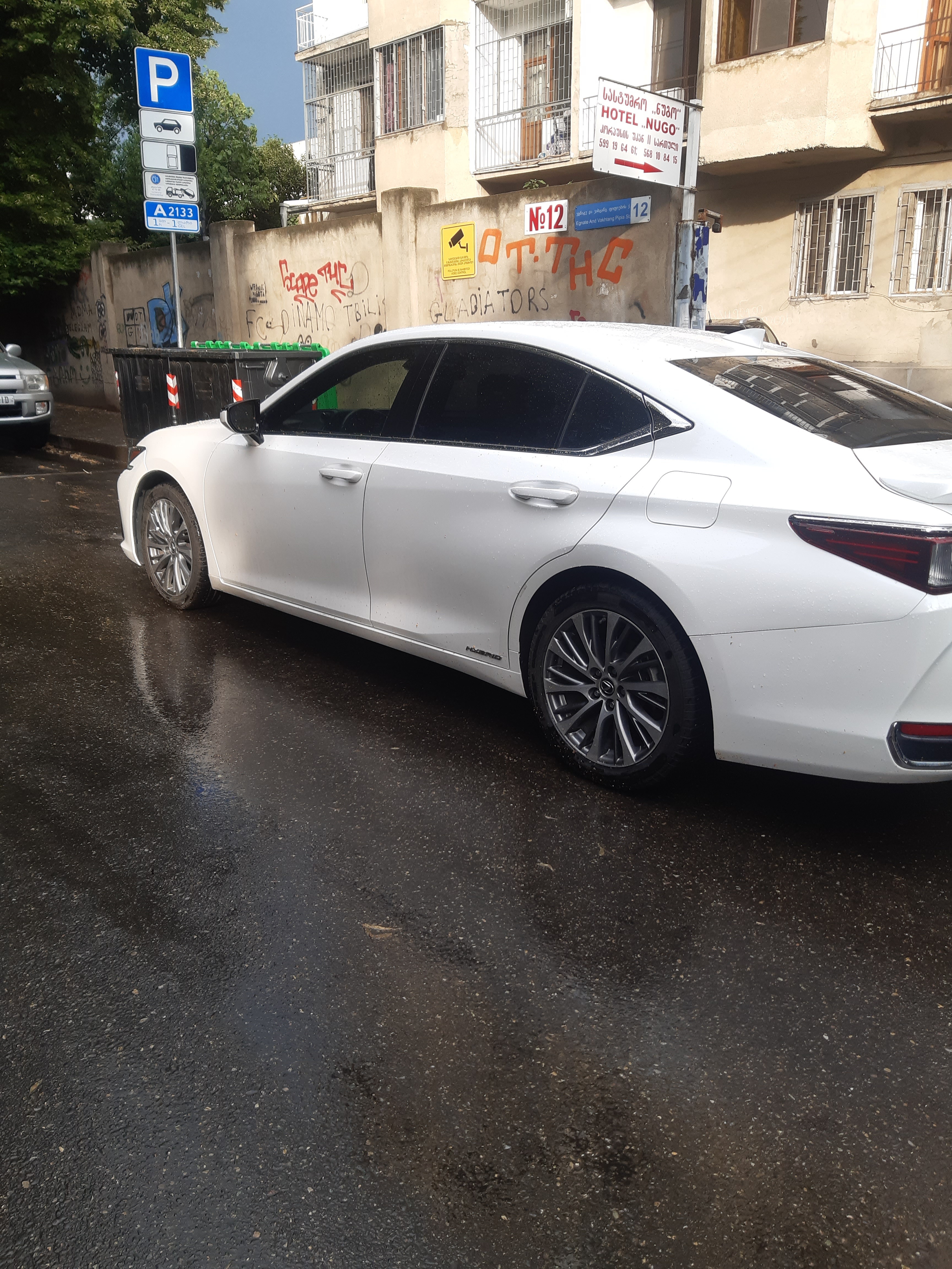 Lexus ES 330 2019 — photo 2