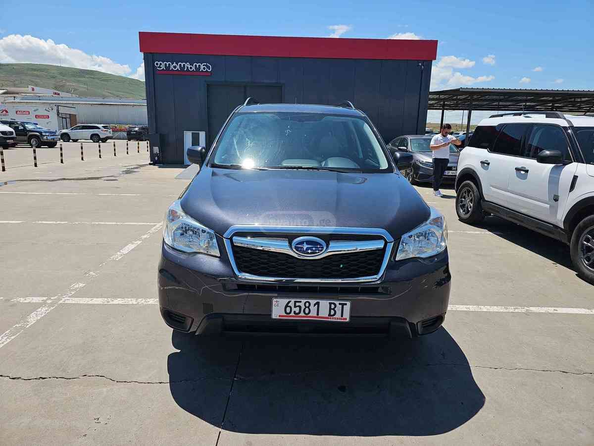 Subaru Forester 2015 — photo 2