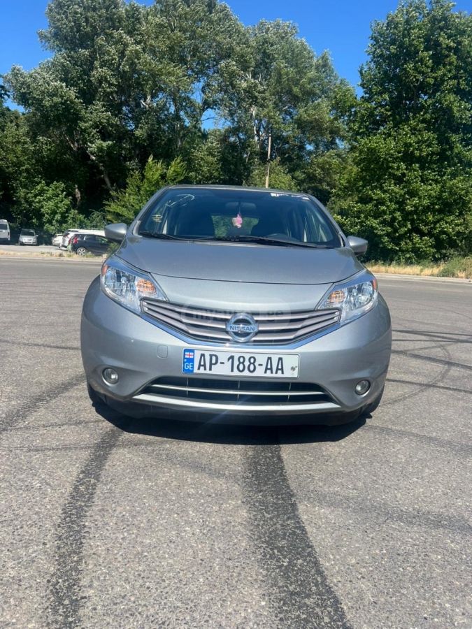 Nissan Versa 2015 — photo 2