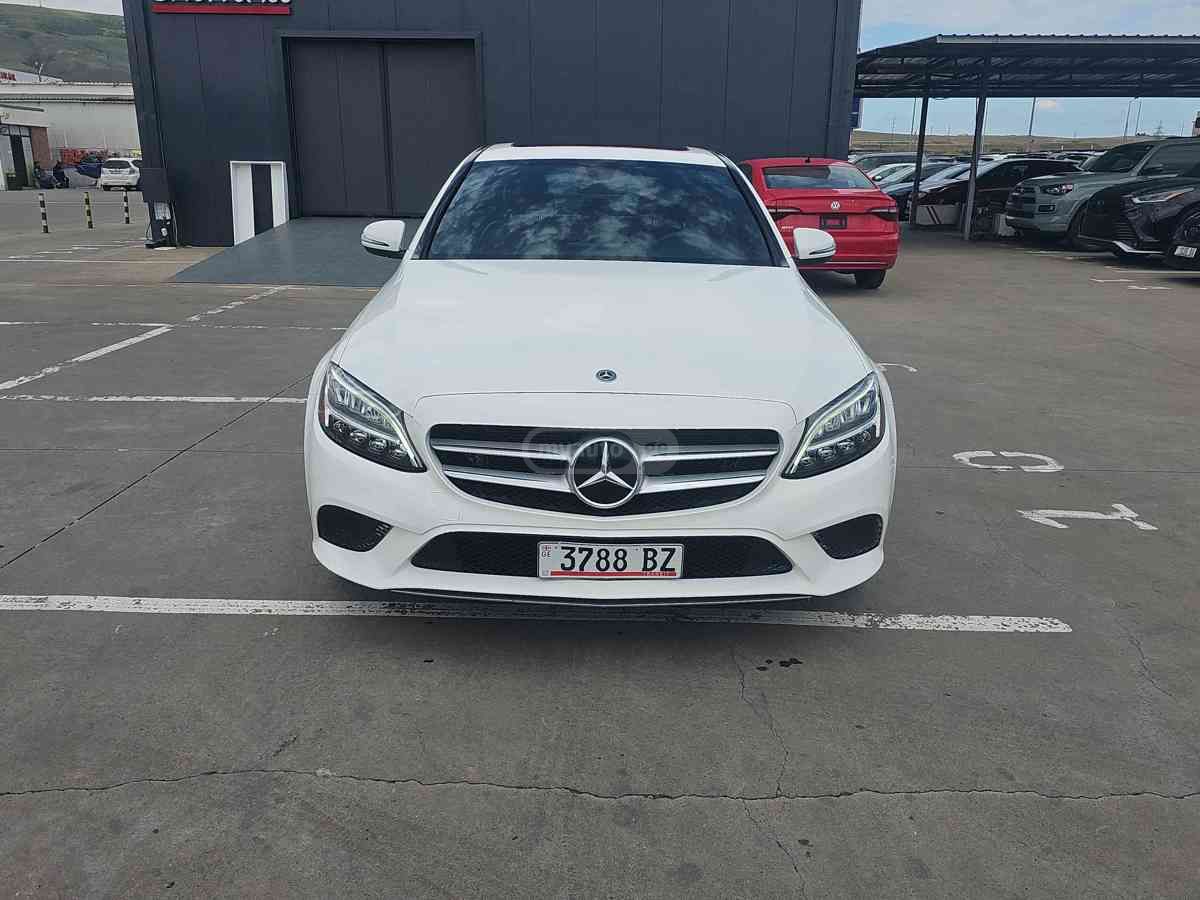 Mercedes-Benz C 300 2021 — photo 2
