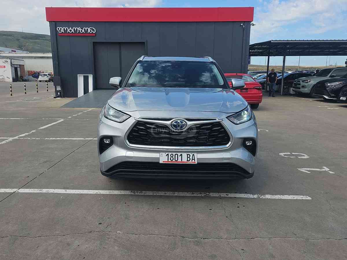 Toyota Highlander 2022 — photo 2