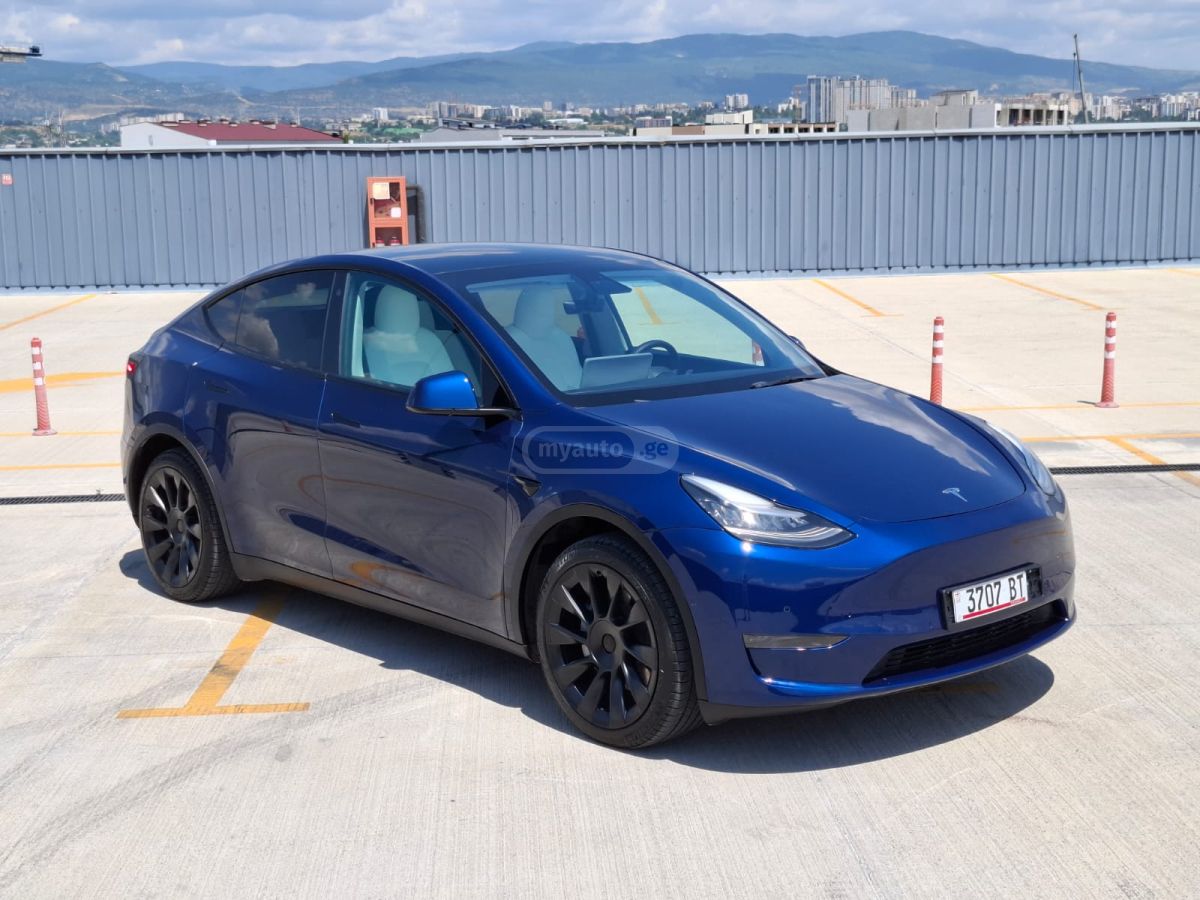 Tesla Model Y 2020 — photo 2