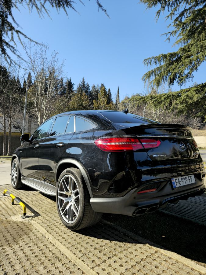 Mercedes-Benz GLE 63 AMG 2016 — photo 2