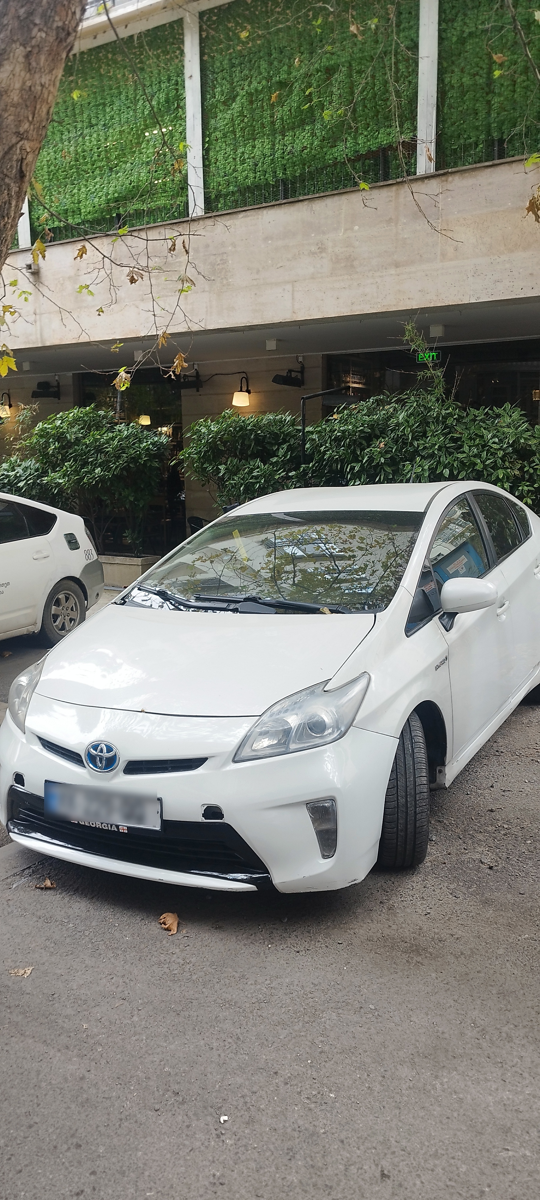 Toyota Prius 2013 — photo 2