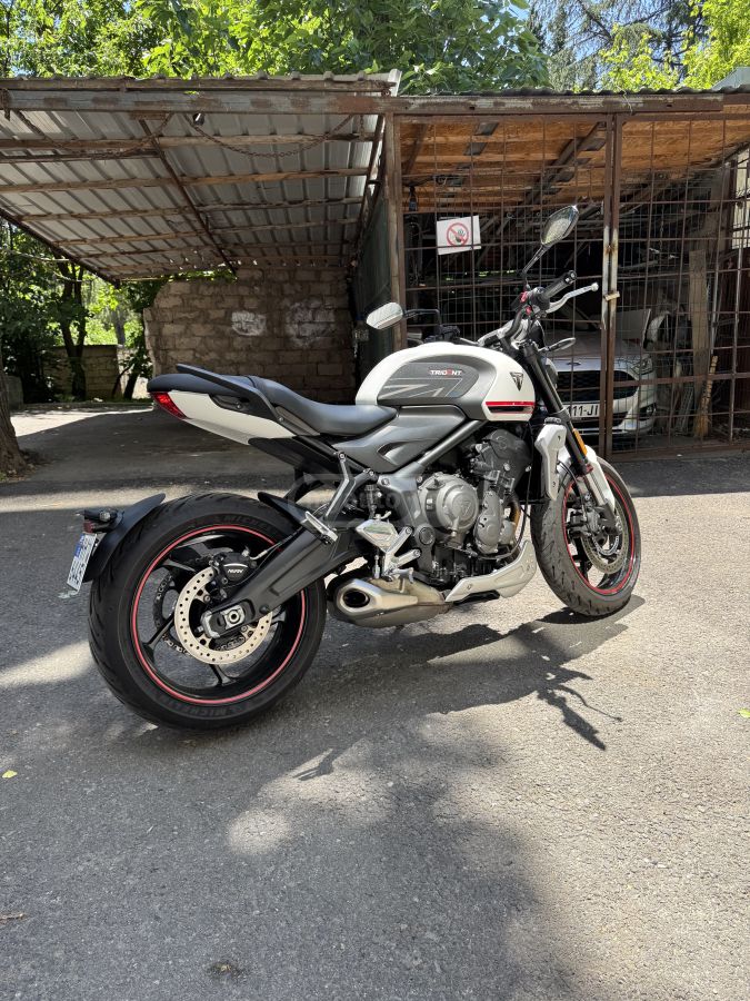 Triumph Trident 660 2021 — photo 2