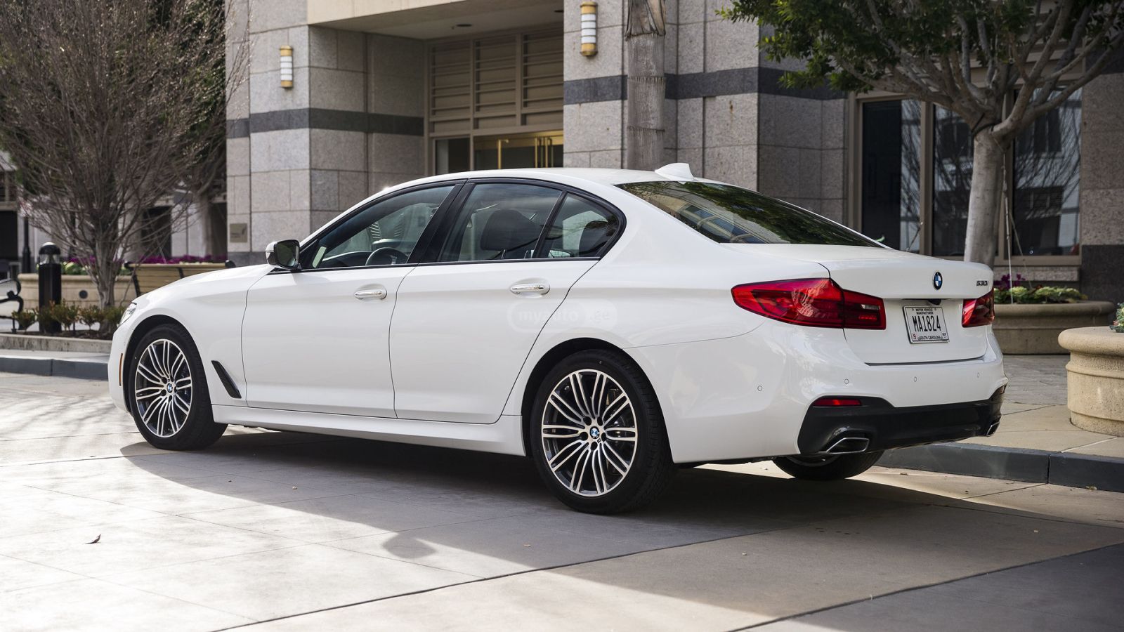 BMW 528 2017 — photo 2
